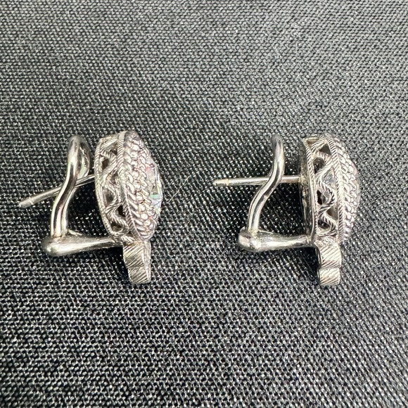 vintage stunning tear drop Judith Ripka .925 silver and cz earrings never worn - Picture 2 of 6